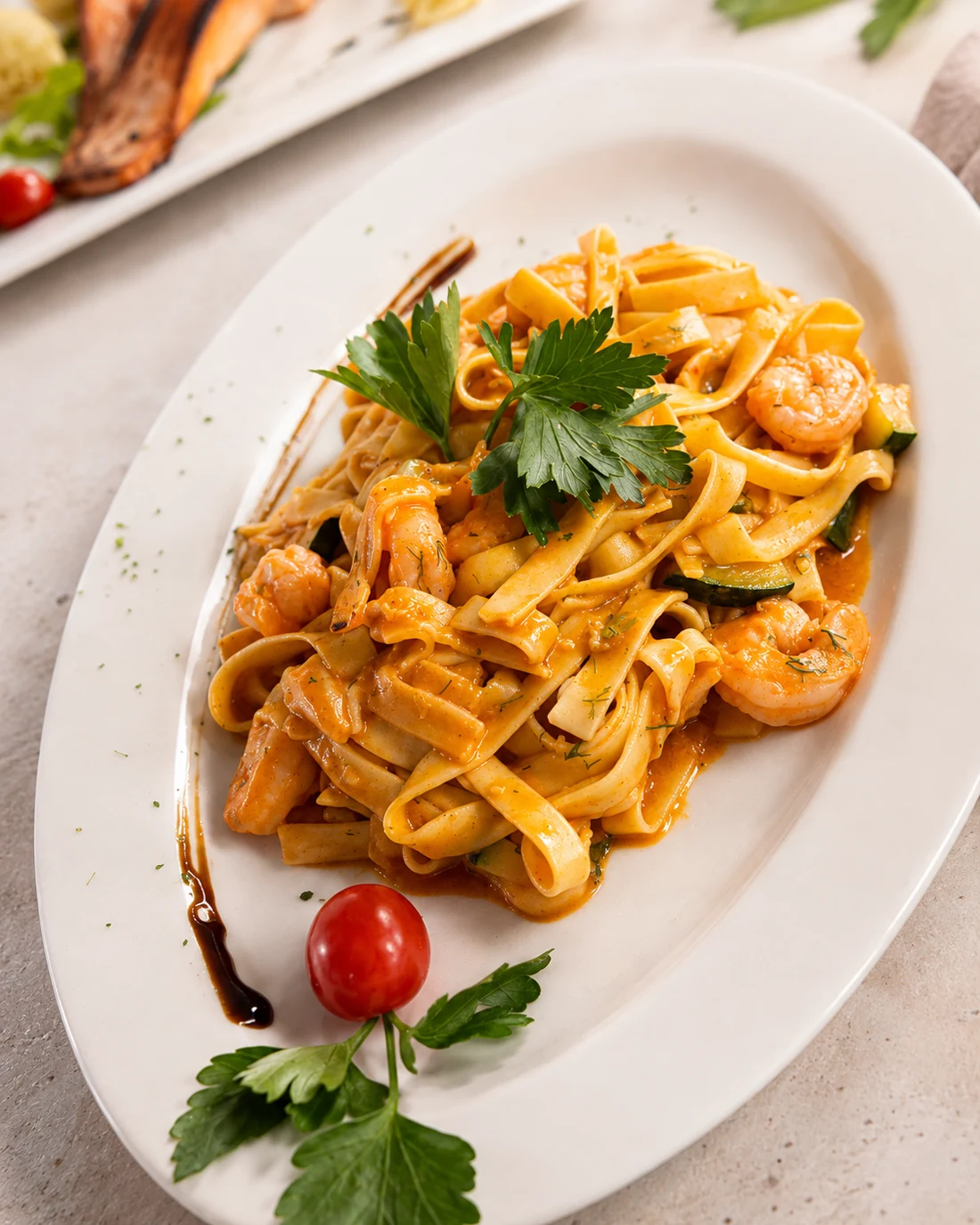 Pasta mit Garnelen bei La Perla Del Mare
